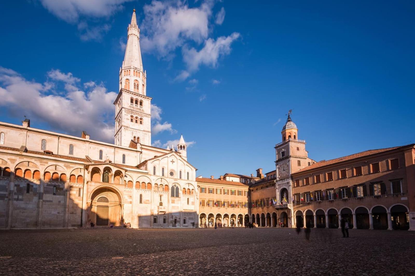 Appartamenti - Moderna - 500M Dal Duomo Modena Ngoại thất bức ảnh